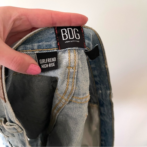 Urban Outfitters BDG Girlfriend High Rise Shorts Size 28 - Picture 2 of 7